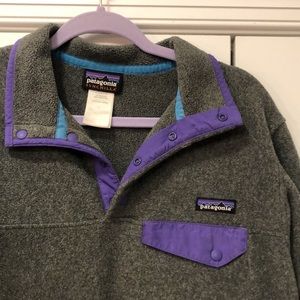 Patagonia Pullover M - dark grey & purple lining